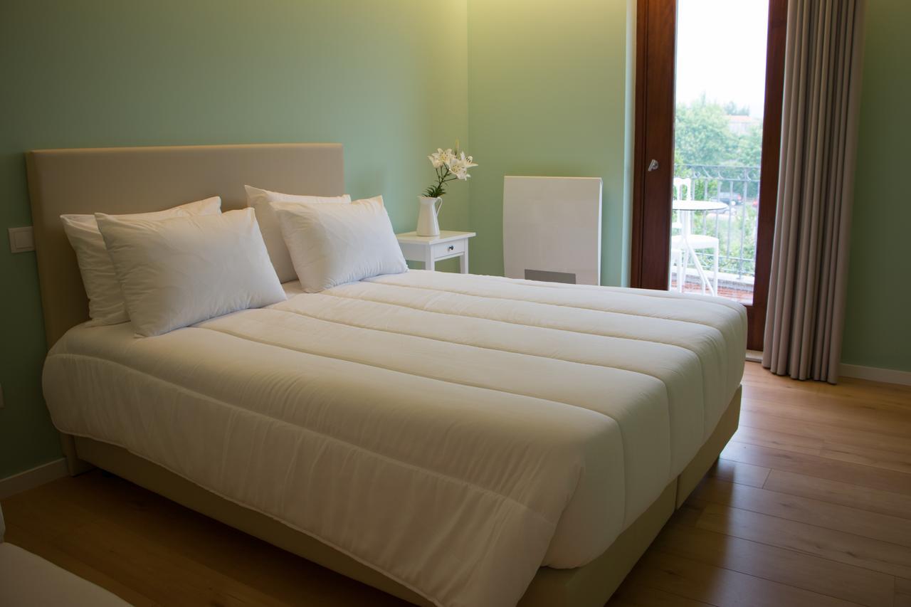 Feira Hostel & Suites Santa Maria da Feira Eksteriør billede